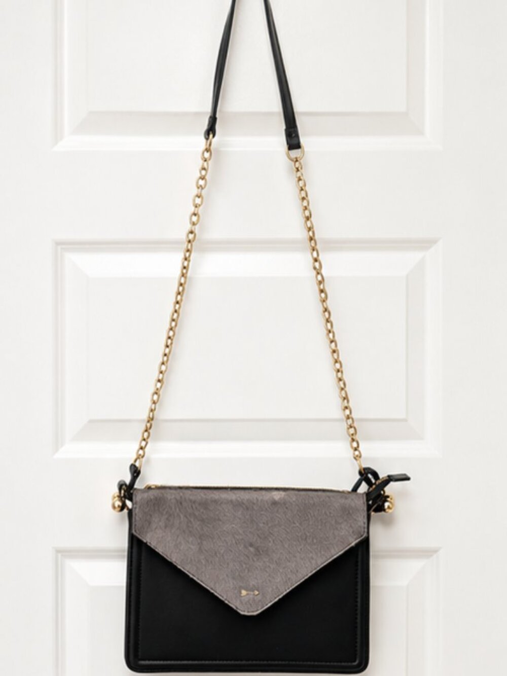 Gianni Bini Black Gray Faux Fur Envelope Crossbody Bag Gold Chain